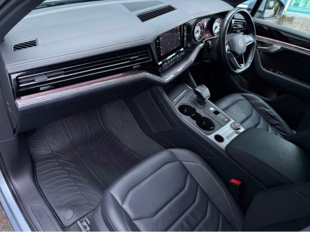 2023 Volkswagen Touareg N1 2 Seat Commercial Van €49,950 thumbnail