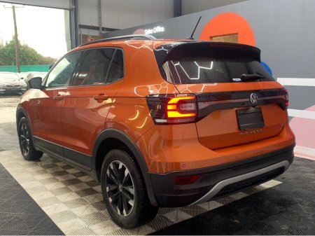 2021 Volkswagen T-Cross €23950! 2021 VW T-CROSS TSI ACTIVE / 41k KMs / Automatic / Reverse Camera & Adaptive Cruise €23,950