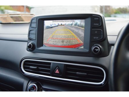 2020 Hyundai Kona 1.6 GDI Hybrid Executive €23,995 thumbnail