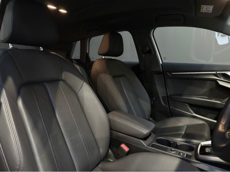 2024 Audi A3 40 TFSIe HYBRID SPORT AUTO €32,950 thumbnail