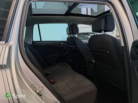 2019 Volkswagen Tiguan 150HP R-Line*CALL John 0861913954 €25,900 thumbnail