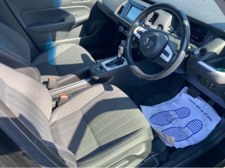 2020 Honda Fit 1.5i Petrol Hybrid Automatic €17,950 thumbnail