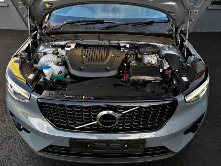 2023 Volvo XC40 + T4 RECHARGE AUTO €41,795 thumbnail