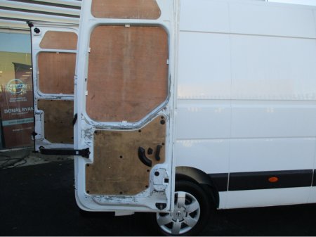 2021 Nissan NV400 L3 H2 FWD 135 MY20 Plus Vat €15,950 thumbnail