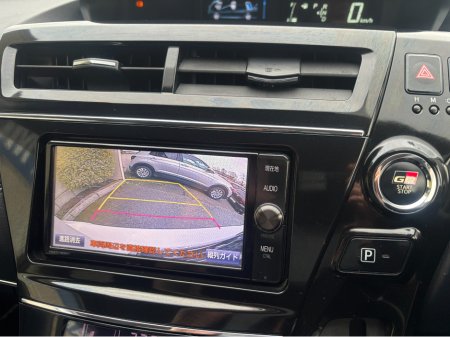 2018 Toyota Prius Alpha GR SPORT 7 SEATER AUTOMATIC HYBRID 1.8 PETROL //REVERSE CAMERA//KEYLESS ENTRY//HALF LEATHER GR SEATS// €23,950 thumbnail