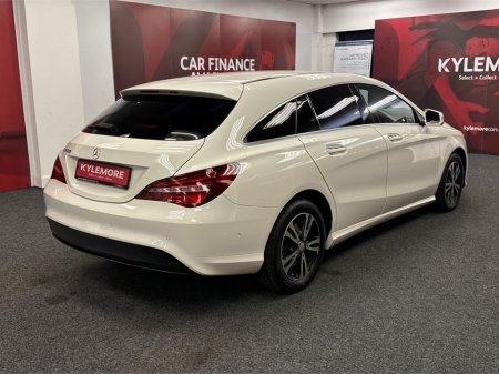 2017 Mercedes-Benz CLA Class CLA180 - SHOOTING BRAKE - 1.6 AUTOMATIC - HALF LEATHER INTERIOR - REVERSE CAMERA/PARKING RADAR €17,950