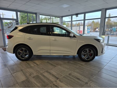 2025 Ford Kuga ST-LINE PHEV  PAN ROOF €40,800