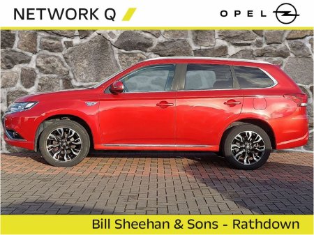 2017 Mitsubishi Outlander PHEV 2.0L MIVEC 4WD 5-Seater Instyle €18,950