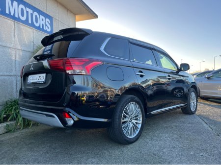 2019 Mitsubishi Outlander G 4WD AUTOMATIC 2.4 PETROL //HIGH SPEC//HEATED ELECTRIC SEATS//KEYLESS ENTRY//HEATED STEERING WHEEL// €21,950