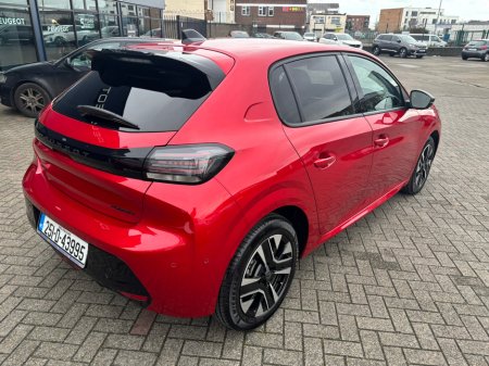 2025 Peugeot 208  €26,950
