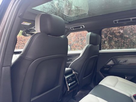 2024 Land Rover Range Rover Sport P460E DYNAMIC SE *Huge Specification* €103,950 thumbnail
