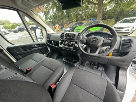 2026 Opel Movano Komfort | 2.2 | L3H2 | 140hp €33,736