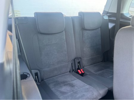 2014 Volkswagen Touran 1.4i HIGHLINE... AUTOMATIC...2 KEYS €11,950 thumbnail