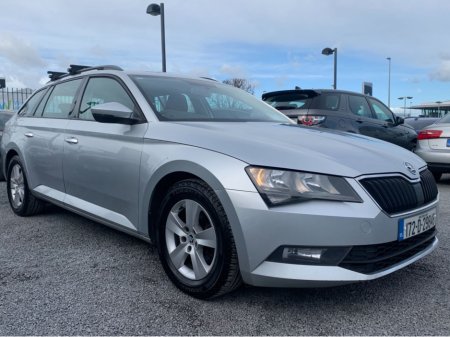 2017 Skoda Superb  €14,999