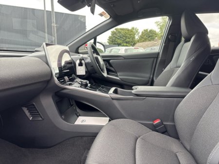 2025 Toyota bZ4X BZ4X SPORT FWD €39,500 thumbnail