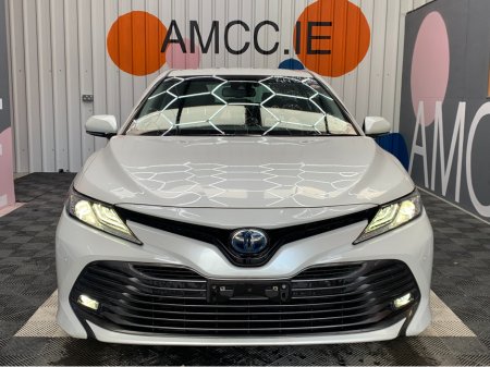 2019 Toyota Camry G LEATHER PACKAGE / 83k KMs / Automatic 2.5 Hybrid / Heated Leather, Reverse Camera & More €26,950