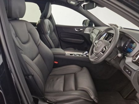 2025 Volvo XC60 T8 AWD PHEV Ultra Black Edition €76,950