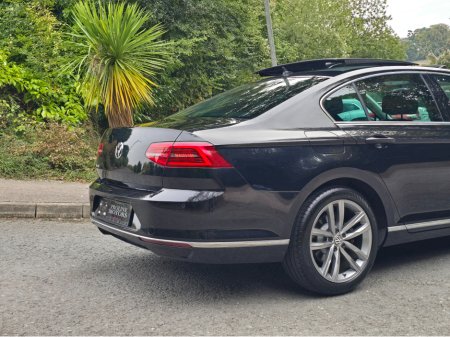 2019 Volkswagen Passat VW PASSAT GT 2.0 150BHP PAN ROOF ONLY 15K MILES!!!!!!LIKE NEW!!!! €26,995 thumbnail