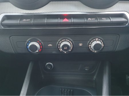 2023 Audi Q2 35 TFSI S-TRONIC 150HP SE 4DR AUTO €32,995 thumbnail