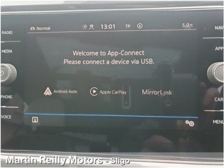 2022 Volkswagen T-Roc R-LINE 1.5 TSI AUTO €30,445 thumbnail