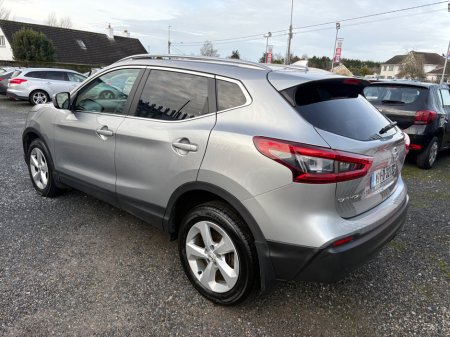 2019 Nissan Qashqai 1.5 DSL SV €17,995 thumbnail
