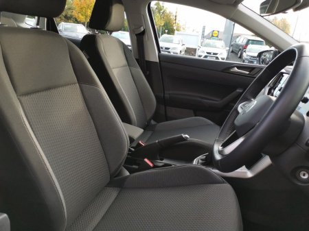 2024 Volkswagen Polo Life 1.0 TSI 95HP *REARVIEW CAMERA, APP CONNECT, CALL US TODAY* €22,995