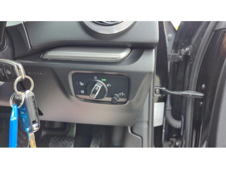 2017 Audi A3 Saloon LIMOUSINE 1.6 TDI 110 SE ST 4DR AUTO €16,450 thumbnail