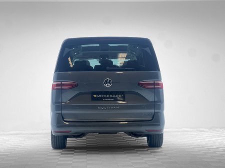 2023 Volkswagen Multivan STYLE 1.4 PHEV DSG *7 SEATER* €62,990 thumbnail