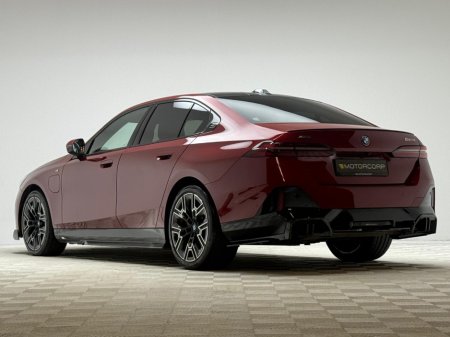 2025 BMW 5 Series 550E M SPORT PRO XDRIVE thumbnail