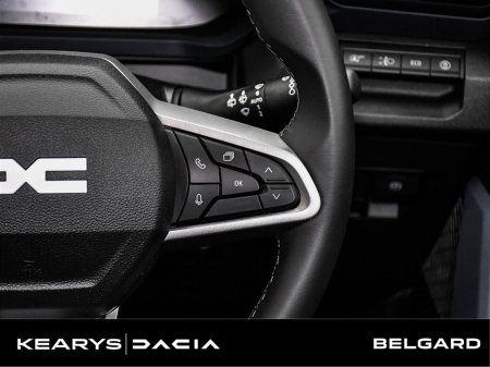 2025 Dacia Duster TCe 130 Expression €33,900 thumbnail