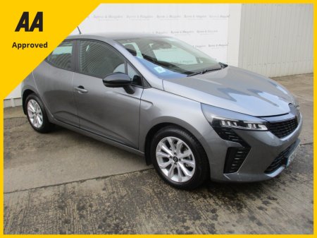 2025 Renault Clio EVOLUTION  WITH ONLY 6105KMS HIGH SPEC WITH SAT NAV AND REAR PARKING SENSORS FULLY SERVICED AND READY TO GO €25,950 thumbnail