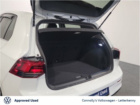 2024 Volkswagen Golf 2.0 TDI 115HP Style €34,950 thumbnail