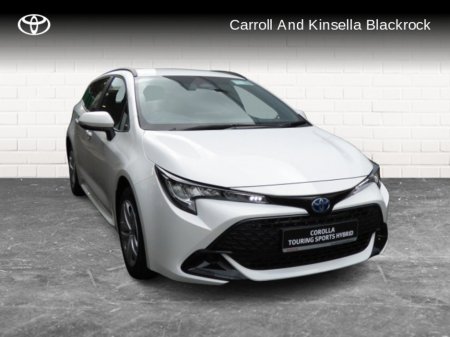 2025 Toyota Corolla Hybrid Van €25,975