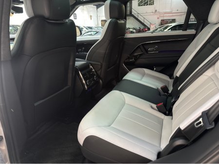 2025 Land Rover Range Rover Sport AUTOBIOGRAPHY P460 E-HYBRID €144,950 thumbnail