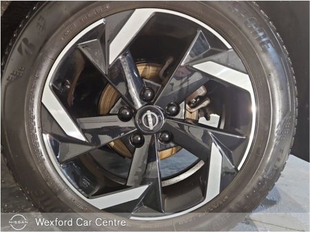 2023 Nissan Juke 1.6 SV Premium HYBRID Auto €25,895 thumbnail