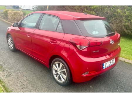 2017 Hyundai i20  €9,500