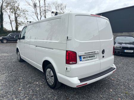 2021 Volkswagen Transporter  €19,998