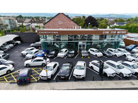 2015 Volkswagen Golf GOLF R 300BHP / AUTO / DSG / 4MOTION / LEATHER / 12MONTH WARRANTY / 90,000 €24,900 thumbnail