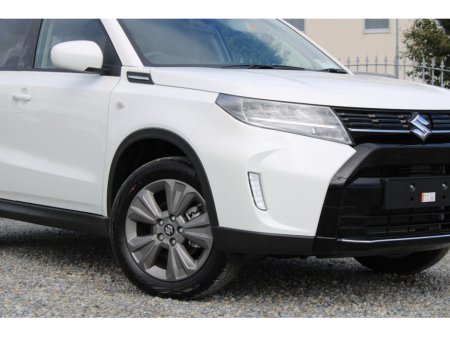 2026 Suzuki Vitara Motion 1.5 Automatic *10 Year Warranty and 0 % finance* €35,995