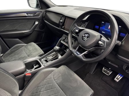 2023 Skoda Kodiaq 2.0TDI DSG SPORTLINE *5.9% APR* €110 P/W ON PCP €50,995 thumbnail