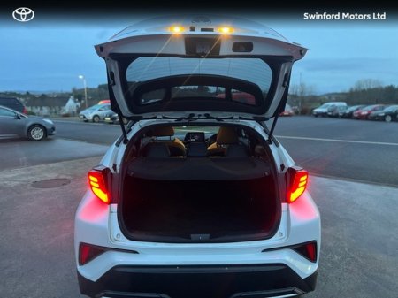 2023 Toyota C-HR C-HR 2.0 HYBRID GR SPORT thumbnail