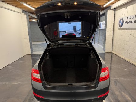 2016 Skoda Octavia STYLE 1.6TDI 110HP €10,995 thumbnail