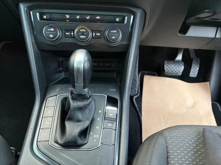 2019 Volkswagen Tiguan 2.0 TDI 150HP Comfortline DSG €26,950 thumbnail