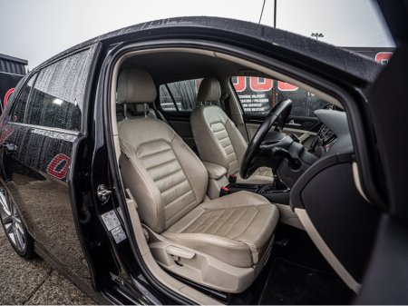 2017 Volkswagen Golf 2017 VW Golf 1.2tsi HIGHLINE/High spec/1yr warrant €16,888 thumbnail