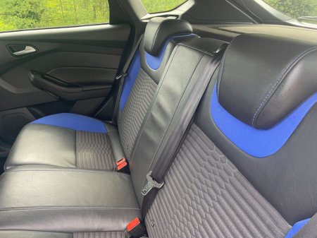 2015 Ford Focus 2.0 TDCi 180PS ST2 €9,995 thumbnail