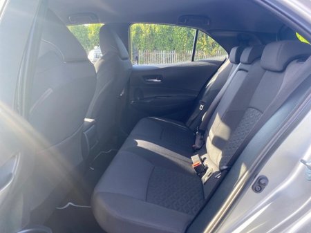 2022 Toyota Corolla COROLLA HYBRID LUNA H/B €25,950 thumbnail