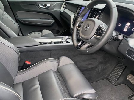 2025 Volvo XC60 T6 Black Edition Plus AWD Recharge Auto (PHEV) €63,900