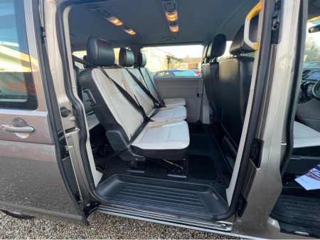 2016 Volkswagen Transporter Shuttle ==9 SEATER//FULL LEATHER//AUTO//NEW TEST== €18,950 thumbnail