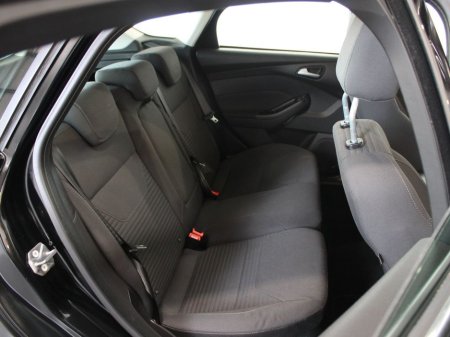 2017 Ford Focus Titanium1.5td 95PS 6SPD 4DR €12,250 thumbnail