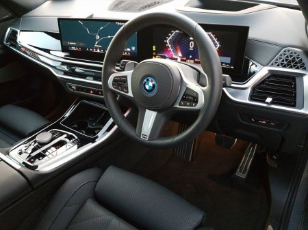 2025 BMW X5 xDrive50e M Sport €107,995 thumbnail